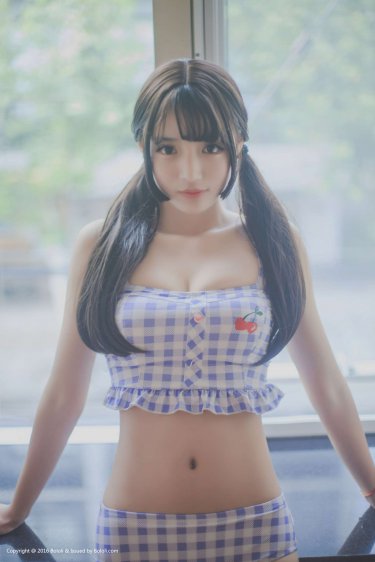 摸胸作文