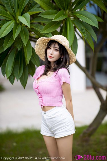 护士脱了乳罩喂男人吃奶